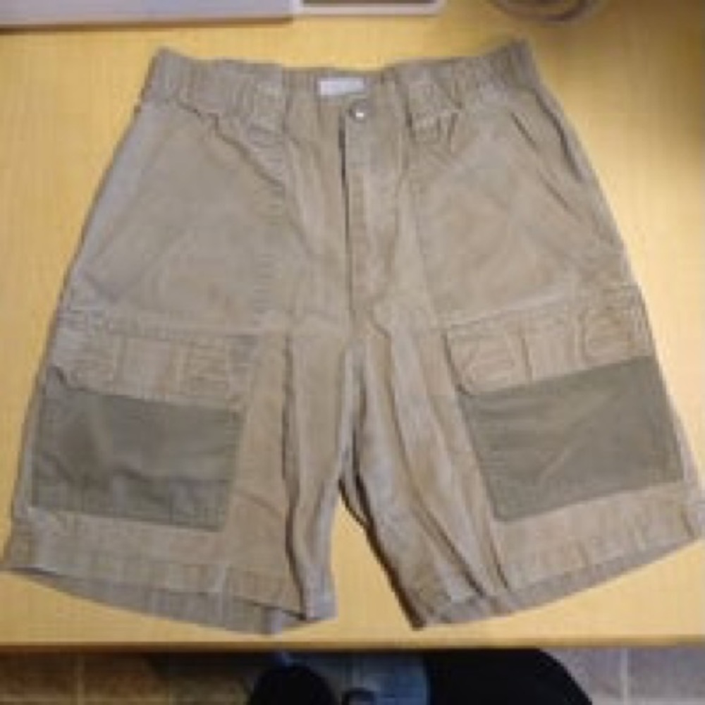 Columbia pfg  boy shorts size medium